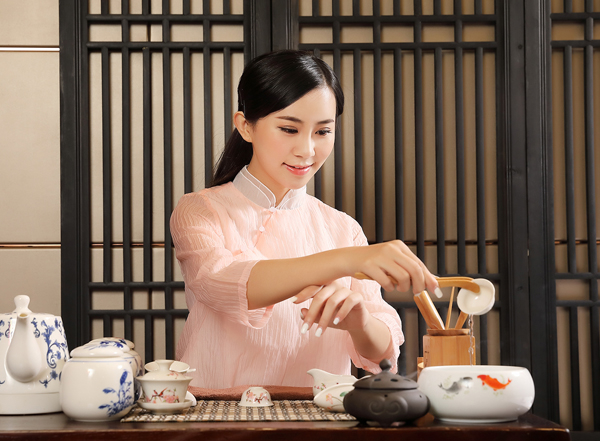 经常去深圳盐田靠谱男士会馆，这家私藏已久的店推荐给你